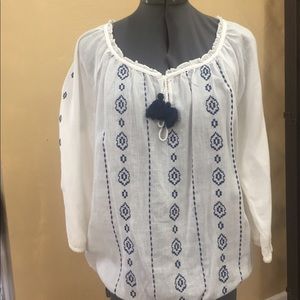 Nine West peasant top medium